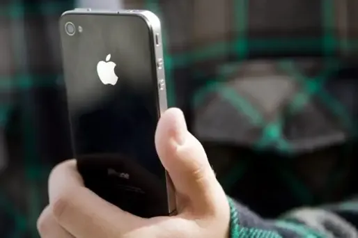 L'iPhone 4, un ver dans la pomme ?