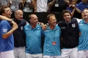 Le double offre une demie aux Bleus !