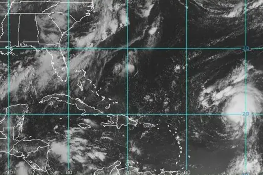 Deux ouragans menacent les Etats-Unis