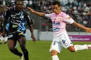 Evian tombe à l'eau