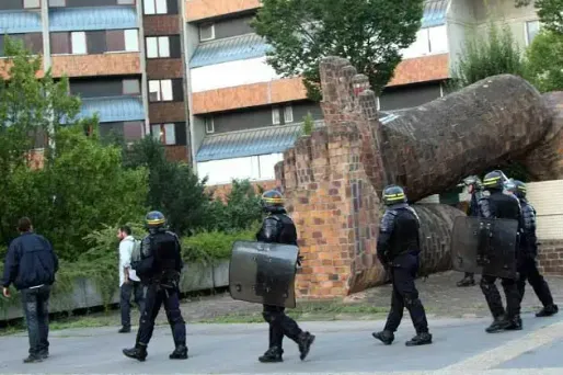 Le complice de Boudouda ne faisait pas partie des personnes placées en garde à vue.