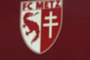 Un Chinois signe à Metz