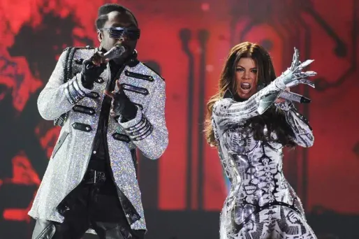 Les Black Eyed Peas refont Dirty dancing