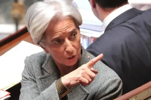 Christien Lagarde a prévenu calmement mais fermement les pompistes tentés d'augmenter leur prix alors que la pénurie d'essence guette.