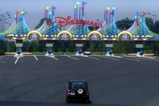 Disney : un employé écrasé par une barque