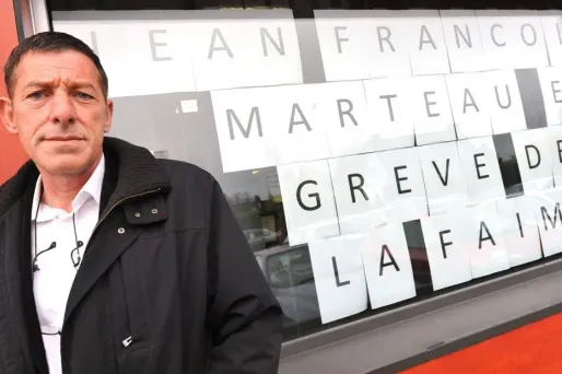 Le patron suspend sa grève de la faim