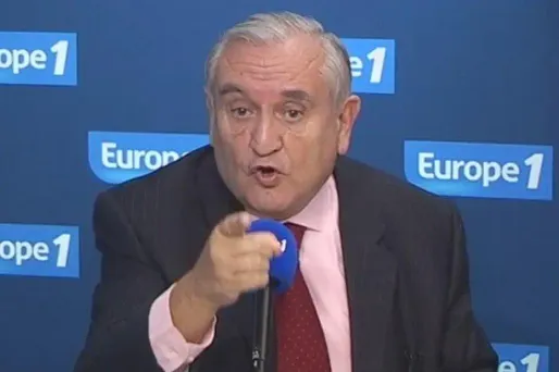 Raffarin, "pas un VRP" de la Chine