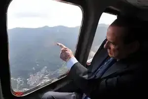 Berlusconi cherche à calmer les sinistrés siciliens