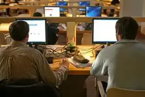 Dénonciation entre collègues : le système suspendu