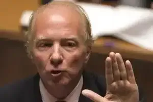 Les photos de Treiber agacent Hortefeux