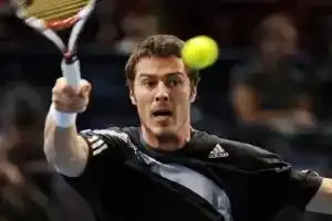 Safin retarde l'échéance