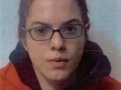 La femme qui a agressé le pape ne "voulait pas lui faire de mal"