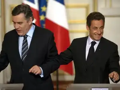 Sarkozy et Brown : "Taxer les bonus doit être une priorité"