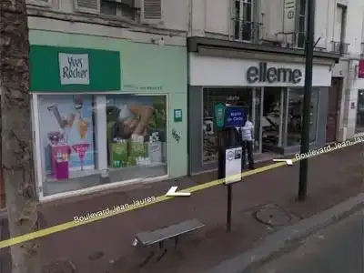 Un forcené tue un homme et blesse 5 personnes à Clichy