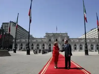 Le palais présidentiel du Chili se met au solaire