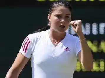 Safina dans la douleur