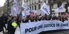 Des centaines d'avocats, mais aussi des greffiers et des magistrats, ont manifesté à Paris mercredi.