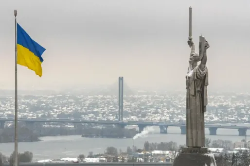 Guerre en Ukraine : Kiev affirme avoir abattu deux avions russes de commandement aéroporté