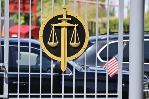 Une ressortissante russo-américaine arrêtée pour «trahison» en Russie