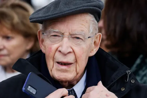 La gauche rend hommage à Louis Mermaz, figure de la Mitterrandie, mort à 92 ans