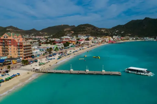 Saint-Martin : 1,8 tonne de cocaïne saisie sur un bateau