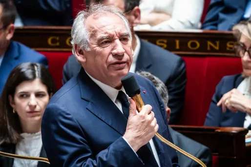 L'interdiction de la vente de couteaux aux mineurs sera effective «dans les 15 jours», annonce Matignon