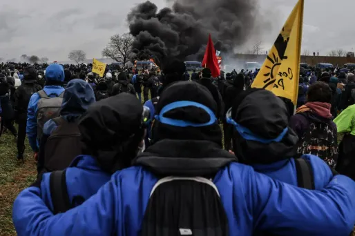 A l’origine de la mobilisation des anti-bassines qui a tourné à l’affrontement samedi dernier à Sainte-Soline, le réseau "Les Soulèvements de la Terre" (SLT) (Illustration).