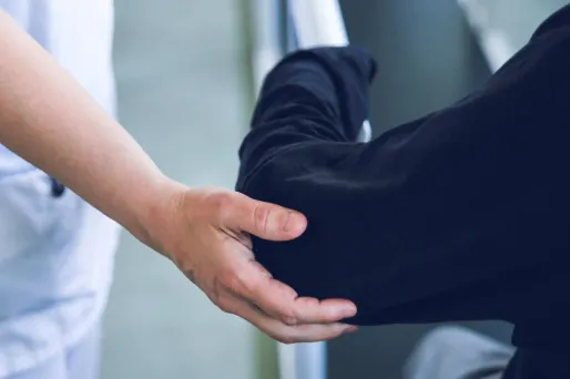 Fin de vie : la médecine palliative compte autant, voire plus, que la légalisation de l’euthanasie