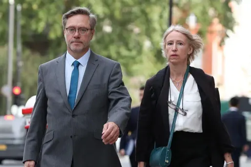 John Letts et Sally Lane, les parents de Jack Letts, estiment que le gouvernement britannique fuit ses responsabilités.