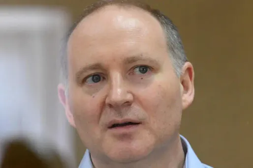 Le tribunal municipal de Moscou a décidé d'assigner le banquier Français à résidence.