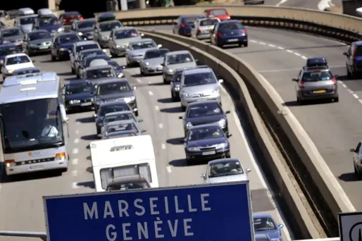 bouchons, embouteillages, marseille, genève, vacances, sud