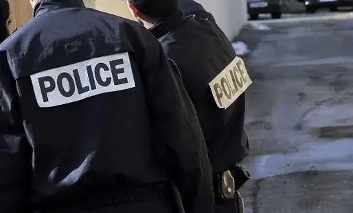 Samedi matin, les parents ont conduit l'enfant, en arrêt cardio-respiratoire, à l'hôpital, pour des troubles respiratoires.