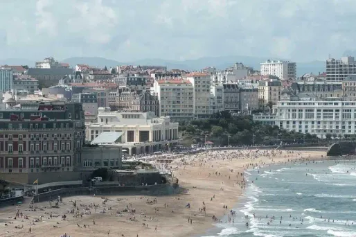 Il a fait près de 28 degrés à Biarritz, ce mercredi 12 novembre, à la grande satisfaction des habitants.