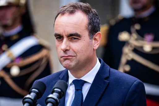 Quelques jours après sa démission, Sébastien Lecornu est finalement reconduit en tant que Premier ministre.