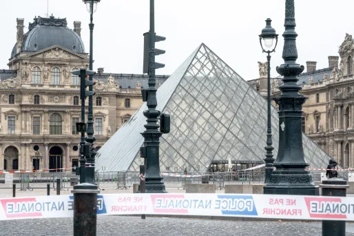 Cambriolage du Louvre : le préjudice évalué à 88 millions d'euros