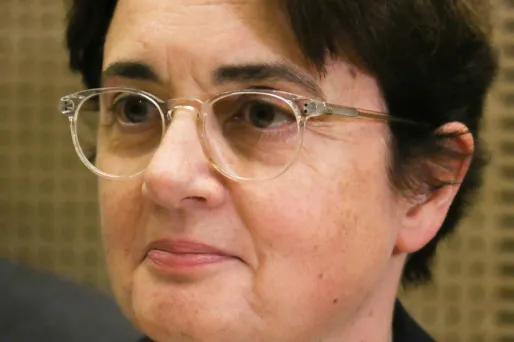 Ce qu'il faut retenir de l'audition de Laurence des Cars, la directrice du Louvre, devant le Sénat