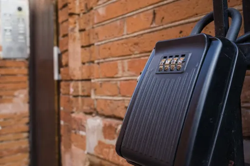 «Je n'arrive pas à m'en remettre» : près de Lille, les maisons équipées de boites à clé sont la nouvelle cible des cambrioleurs