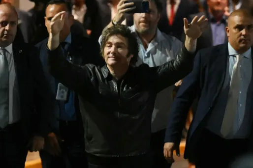 Argentine : les grands chantiers qui attendent Javier Milei après sa victoire aux élections législatives