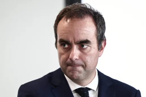 Sébastien Lecornu s'est exprimé lors d'un déplacement à Carentan (Manche).