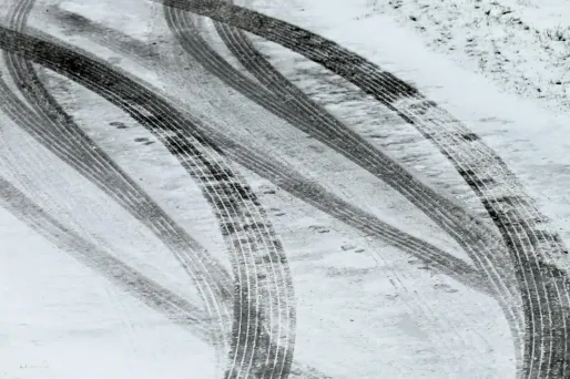 Routes de montagne : obligation de s’équiper avec des pneus-neige, les garages alsaciens pris d’assaut
