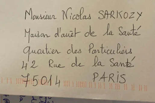 INFO EUROPE 1/JDNEWS : Des milliers de lettres de soutien envoyées à Nicolas Sarkozy à la prison de la Santé
