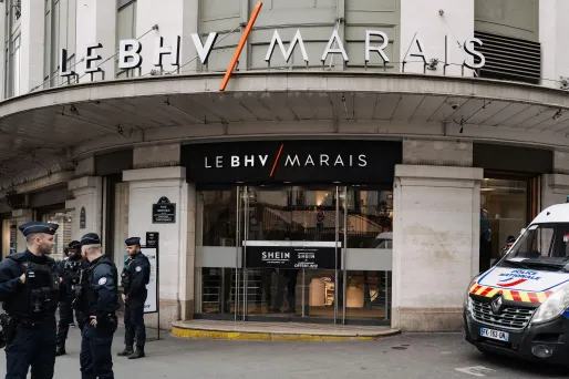 Shein : malgré une nouvelle polémique, le géant chinois a bien reçu ses premiers clients dans sa boutique au BHV