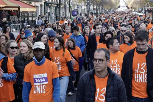 Plus de 3.000 personnes ont participé à cette marche de commémoration des attentats du 13 novembre 2015.