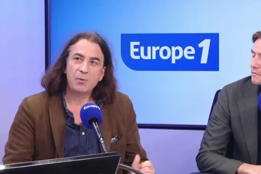 "J'ai vu mes élèves peu à peu basculer dans le communautarisme", confie Didier Lemaire