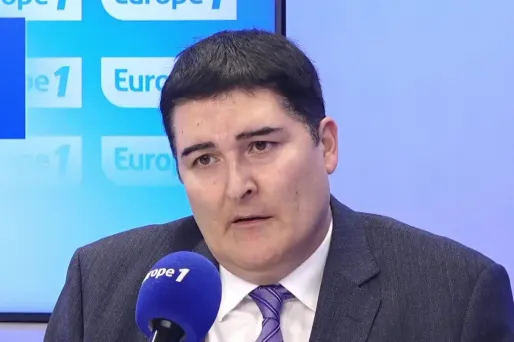 Hausse de la TVA sur les bouteilles d'eau et de sodas : «On utilise le plastique comme prétexte pour punir les Français», assure Joseph Tayefeh