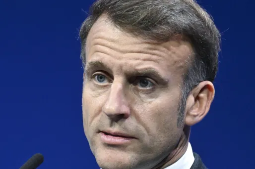 Guerre en Ukraine : Macron appelle à ne pas se montrer «faible» face à la «menace» de la Russie