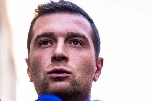 Présidentielle 2027 : pour la première fois, Jordan Bardella donné élu au second tour, qu'importe le duel, selon un sondage