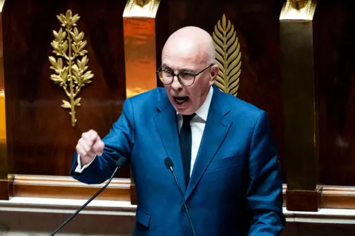 Budget : Éric Ciotti et Sébastien Lecornu se renvoient la responsabilité du rejet des recettes