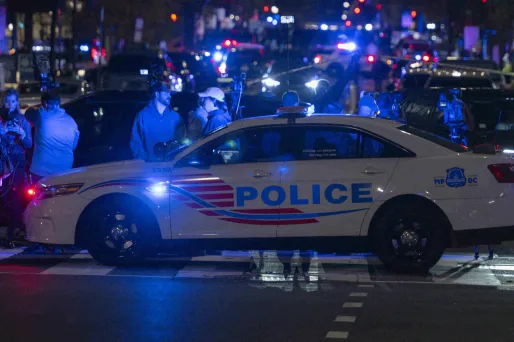 Liens avec la CIA, Afghanistan... Ce que l'on sait du suspect qui a tiré sur deux militaires à Washington