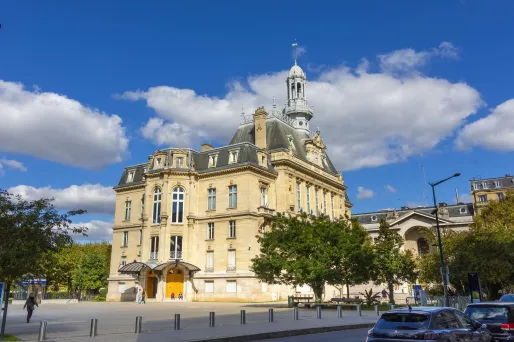 Lassé des actions de la gauche, le maire d'Asnières pourrait renoncer à l'installation de la crèche